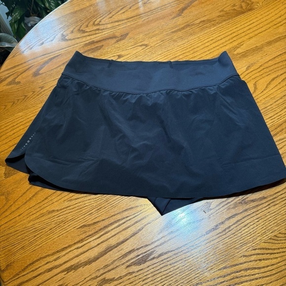Title Nine Skirt Size Large - Picture 1 of 5